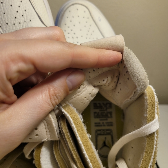 Nike Air Jordans Womens - Picture 10 of 13